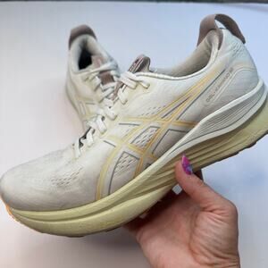Asics Gel Kayano 32 White Orange Glow Sneakers
